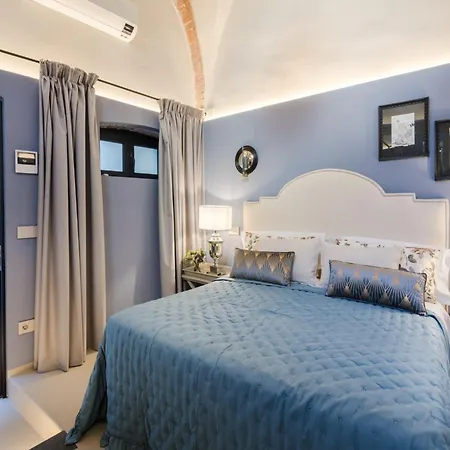 아파트 Luxury With Courtyard Pool *